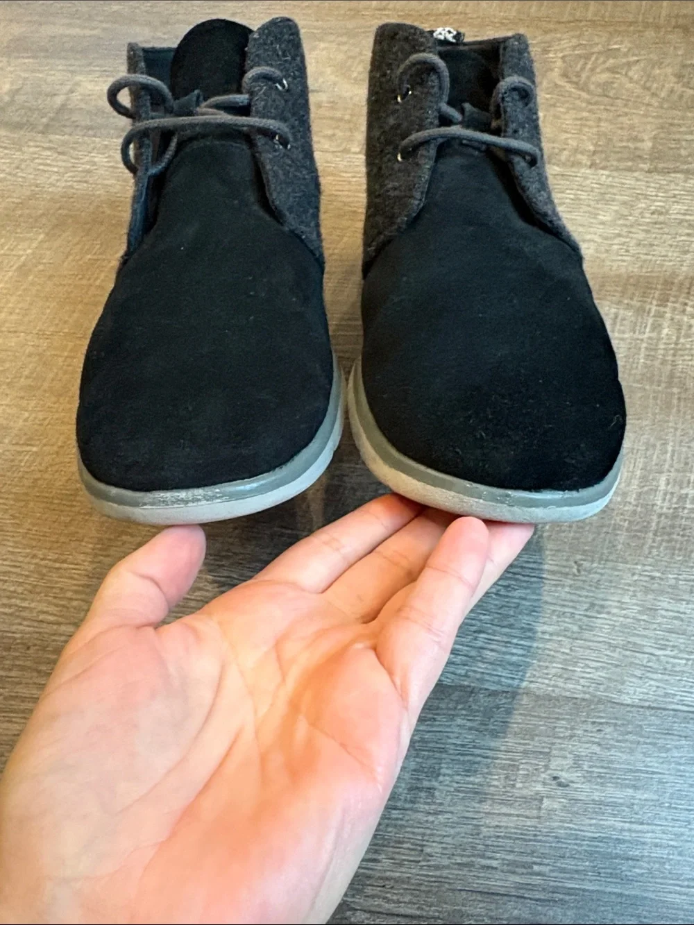 UGG Freamon Wool & Suede Chukka Boots Men's 10 Black & Gray